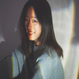 东雄薇